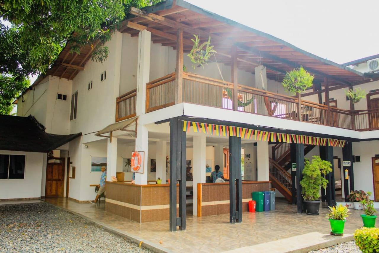 Hotel Mares Capurgana Exterior photo